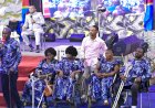 Kinshasa : Elles étaient venues donner, le Prophète Jules Mulindwa leur rend au centuple
