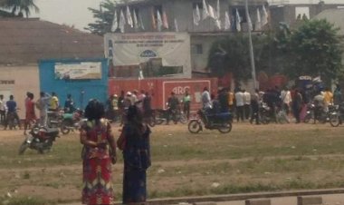 Kinshasa : Altercation entre jeunes du PPRD et de l’UDPS , la police tire des coups de sommation