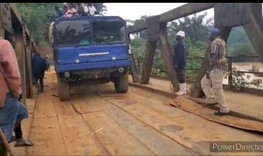Le pont Abombi de nouveau opérationnel: un soulagement pour la région de Mungbwalu