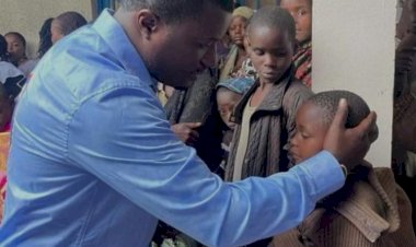 Révision constitutionnelle en RDC : les alertes de Patrick Mundeke suscitent la controverse