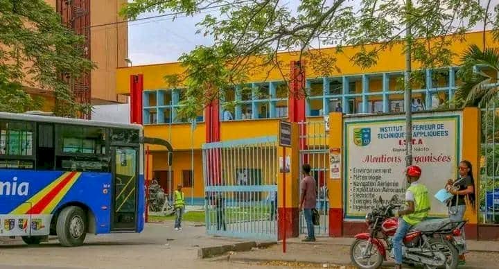 Affrontements violents à l'ISTA Kinshasa : des étudiants blessés, le bilan reste incertain.